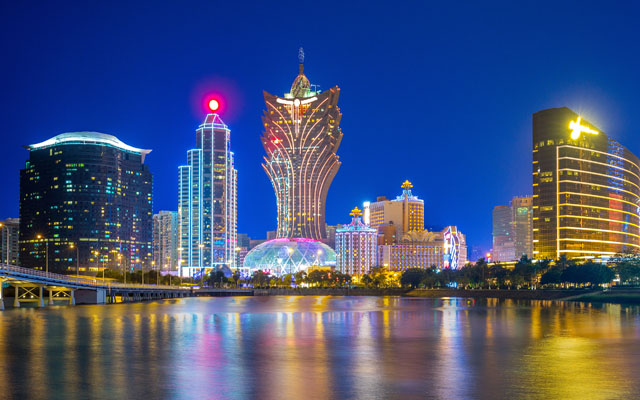 Macau: Malo byť ázijským Las Vegas, dnes sa topí v problémoch