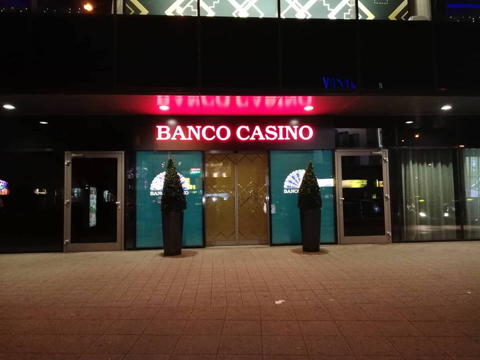 Ko&scaron;ick&eacute; Banco Casino ofici&aacute;lne otvorilo svoje br&aacute;ny, dnes v&aacute;s čak&aacute; otv&aacute;rac&iacute; turnaj!